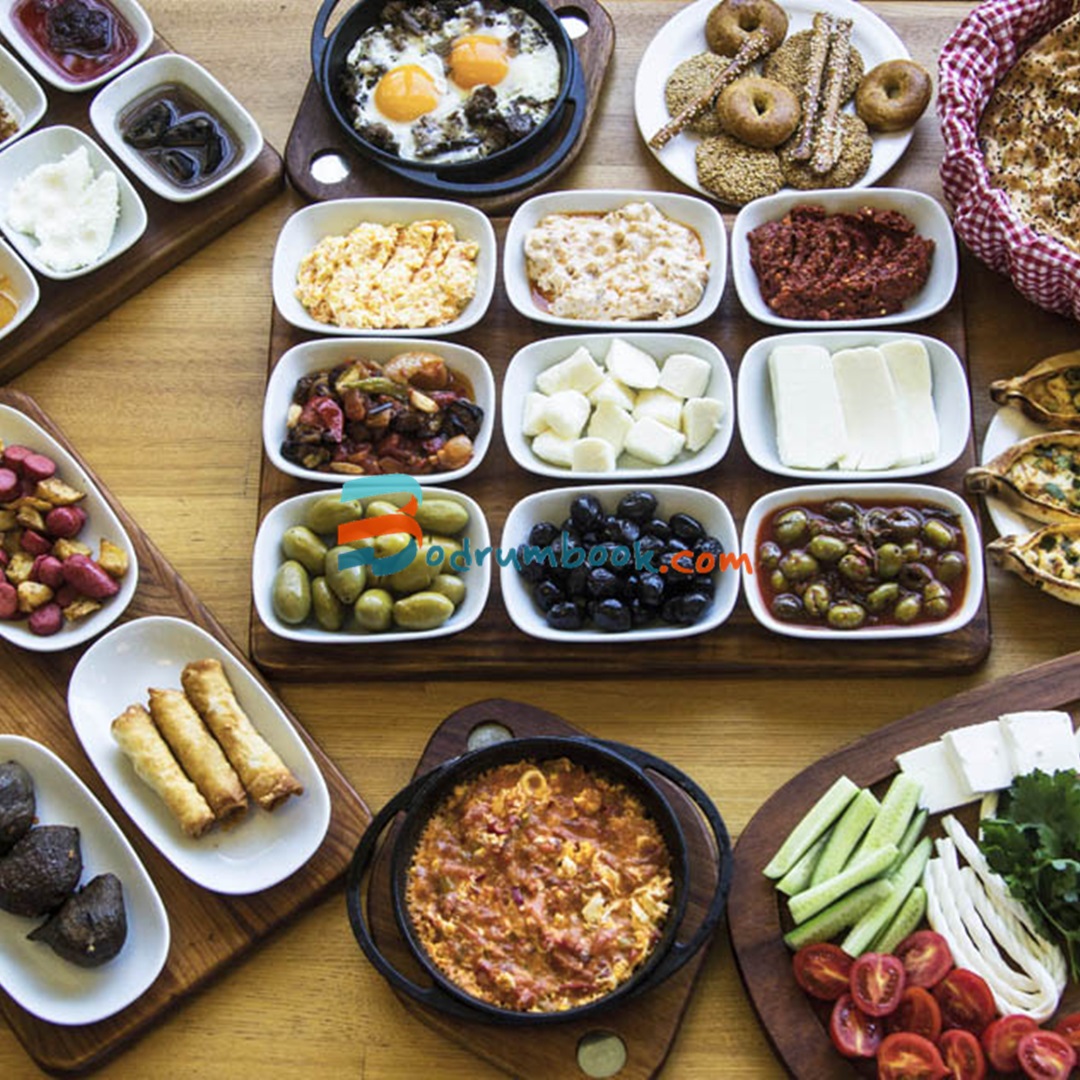 Mangalcı Kızıl Ağaç Kahvaltı